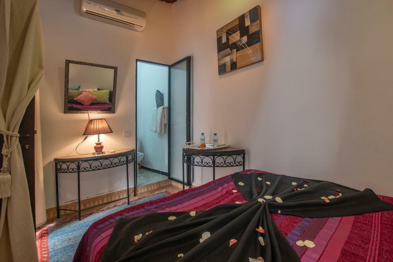 Riad Dar Merzouga Hammam & Jacuzzi Marrakesh Extérieur photo